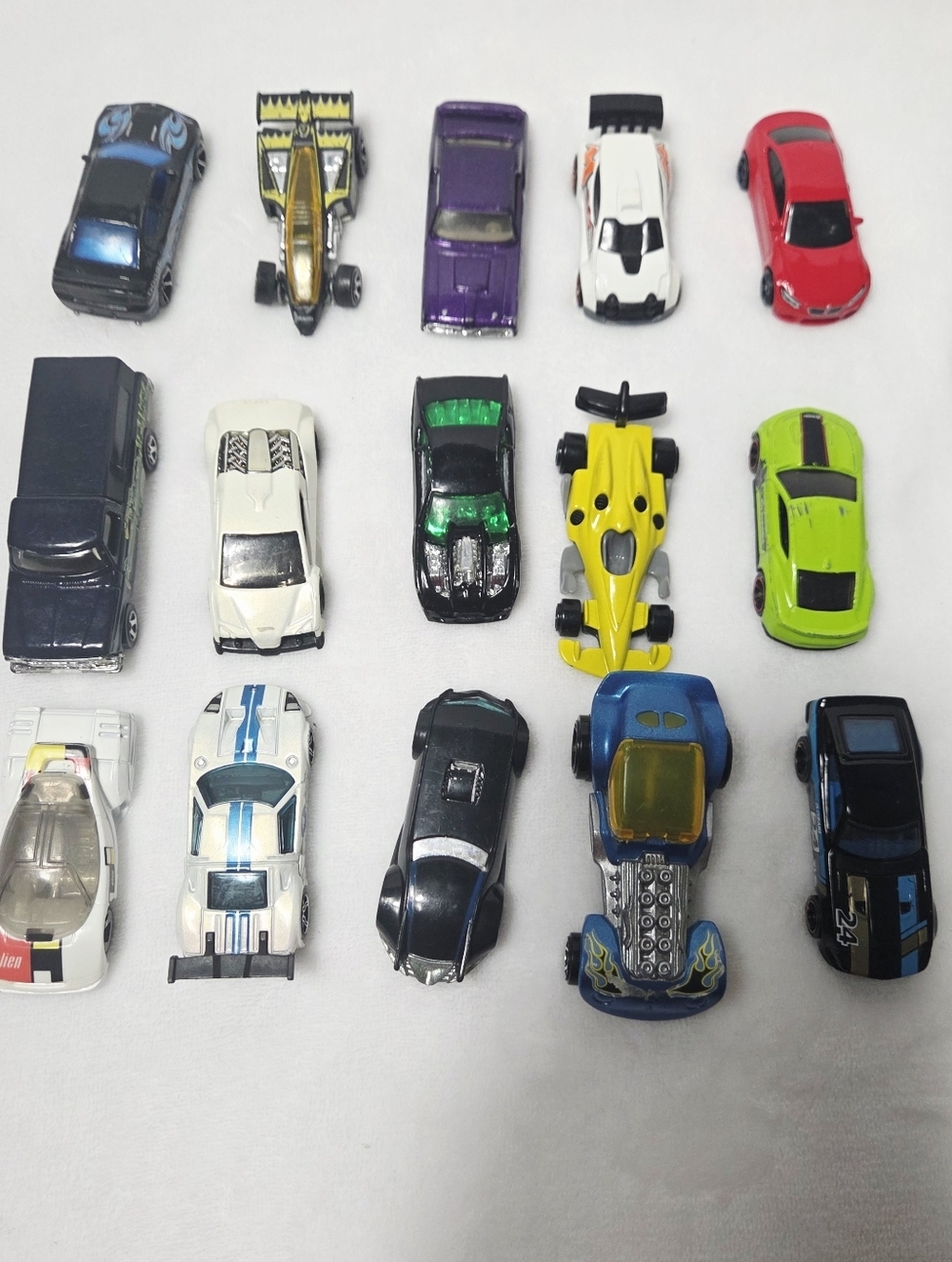 15-Piece Assorted Kids Toy Car Set - Multicolor Hot Wheels